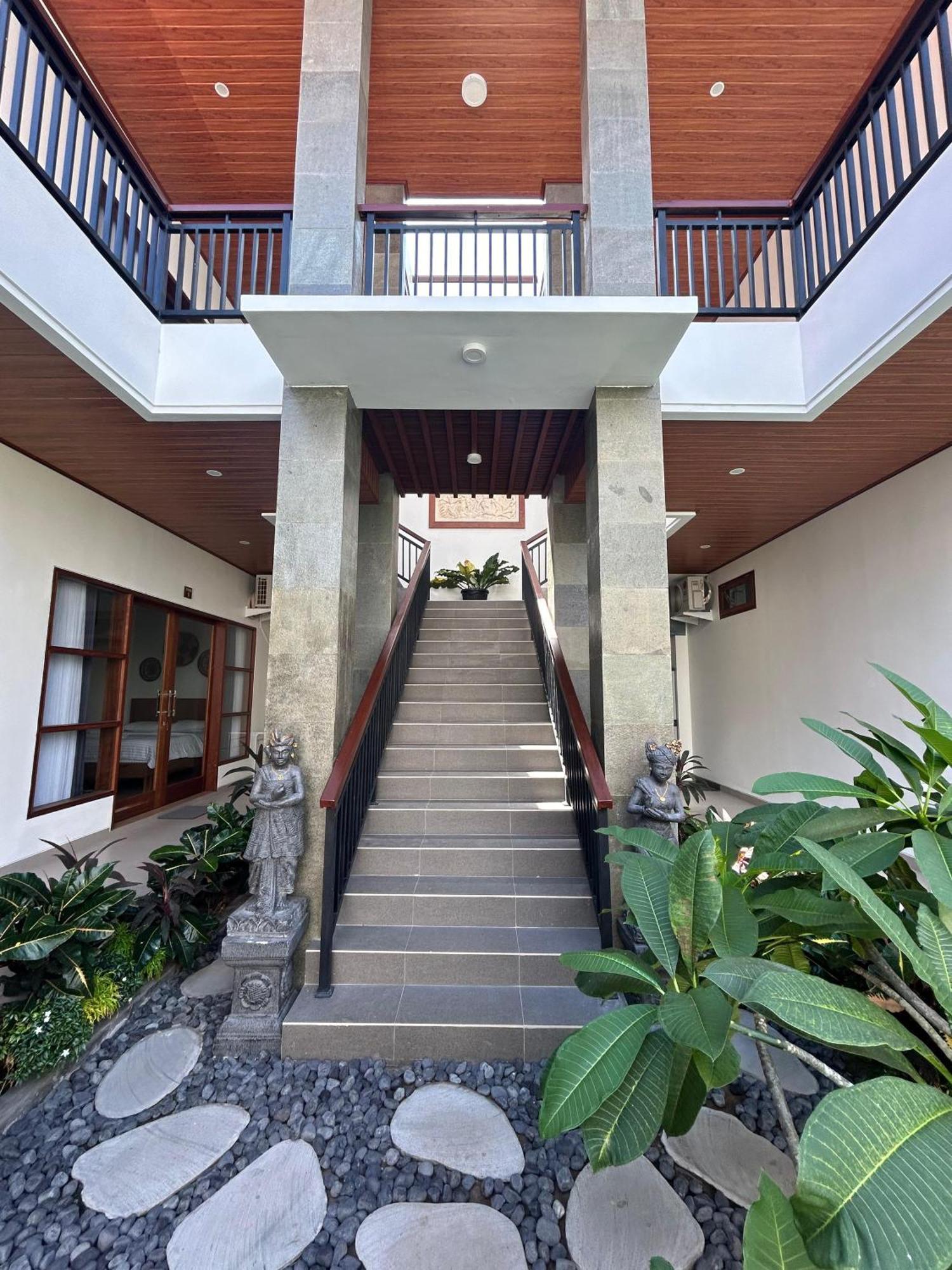Villa Son Sun Uluwatu Εξωτερικό φωτογραφία